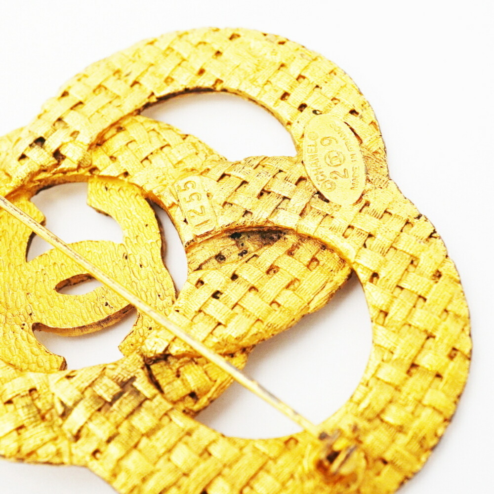 CHANEL Authentic Gold Logo Brooch - Picture 7 of 8
